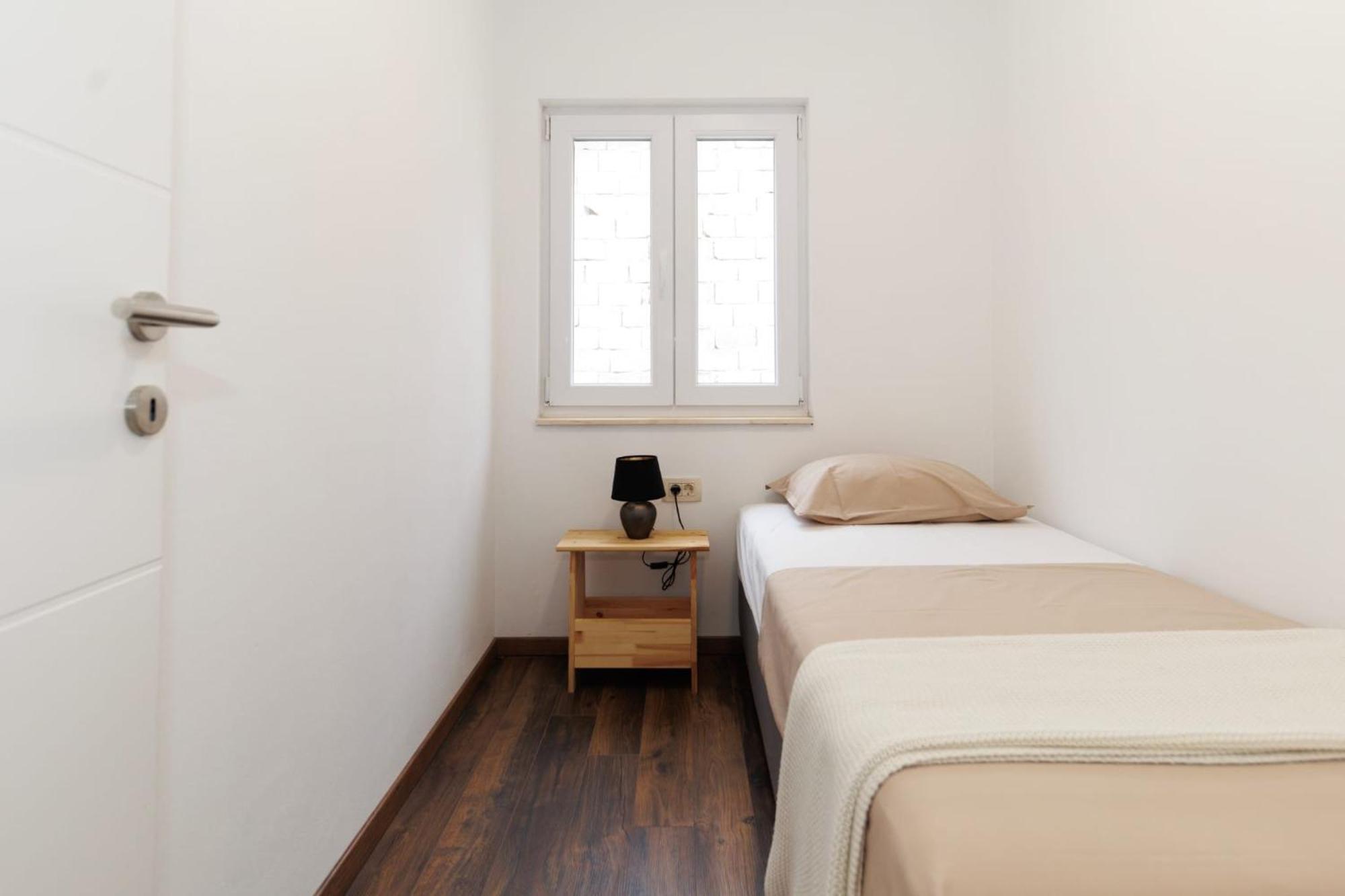 Apartments 23 And 25 With Free Private Parking Zadar Exterior photo